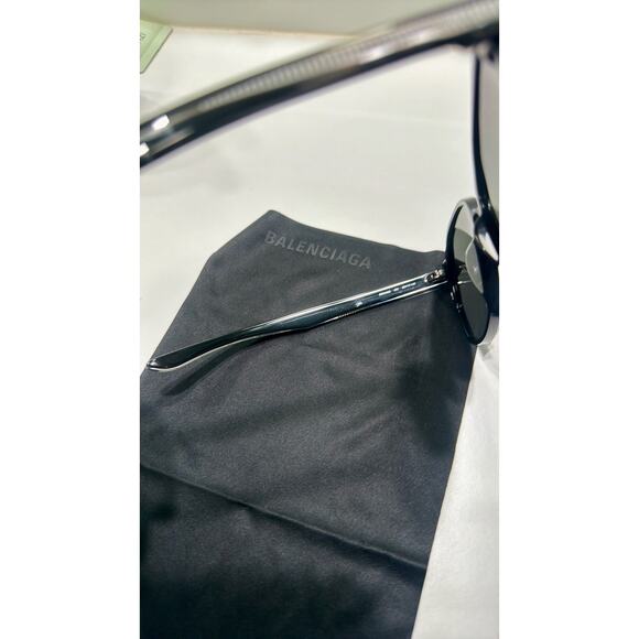 Balenciaga 58mm Round Sunglasses Black - Picture 5 of 7